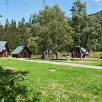 Chalets&apartments - Base Camp Medvědín *