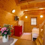 Chalets&apartments - Base Camp Medvědín Parque de Campismo Špindlerŭv Mlýn