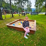 Parque de Campismo Chalets&apartments - Base Camp Medvědín