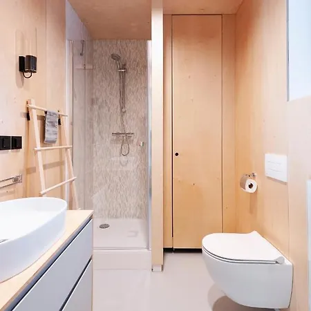 Kemping & - Base Camp Medvedin Špindlerŭv Mlýn