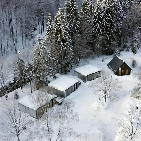 Chalets&apartments - Base Camp Medvědín Camping
