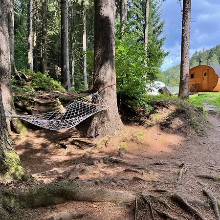 & - Base Camp Medvedin Spindleruv Mlyn