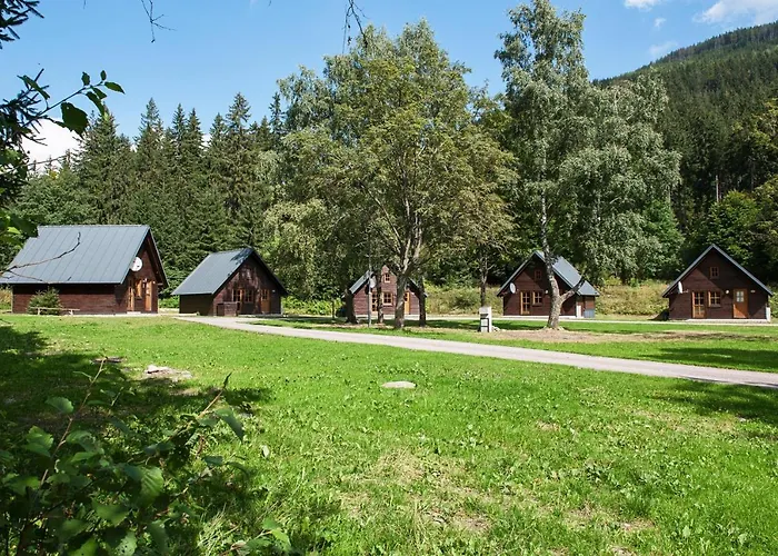 & - Base Camp Medvedin *